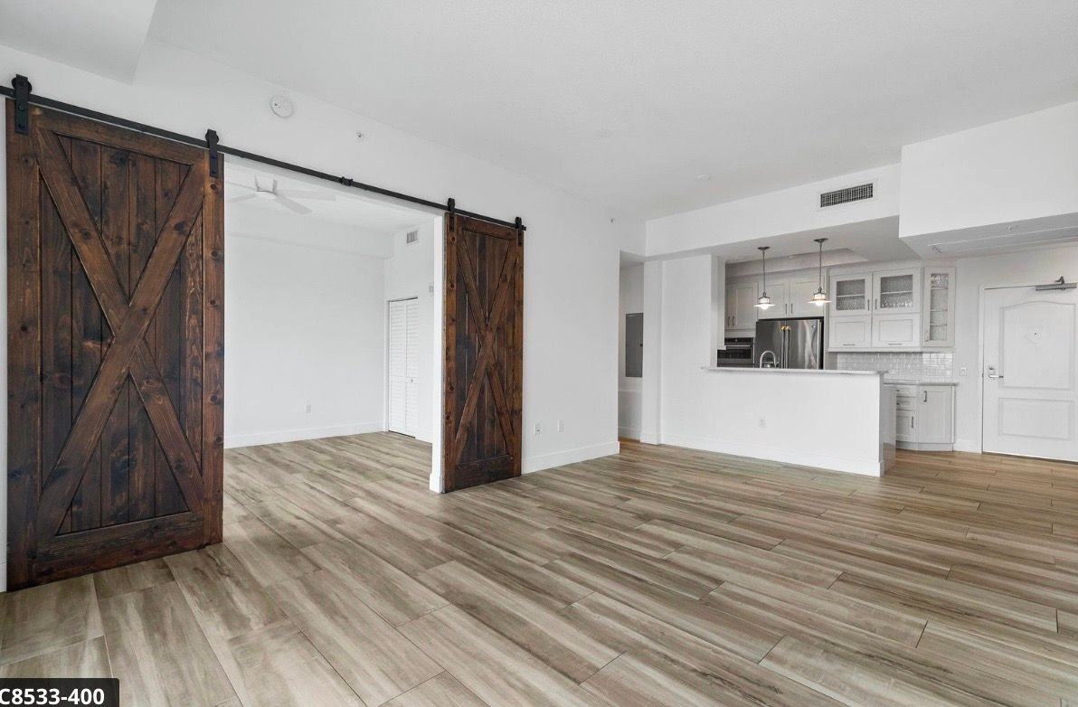 410 Evernia St ##807 - Photo 4 of 18