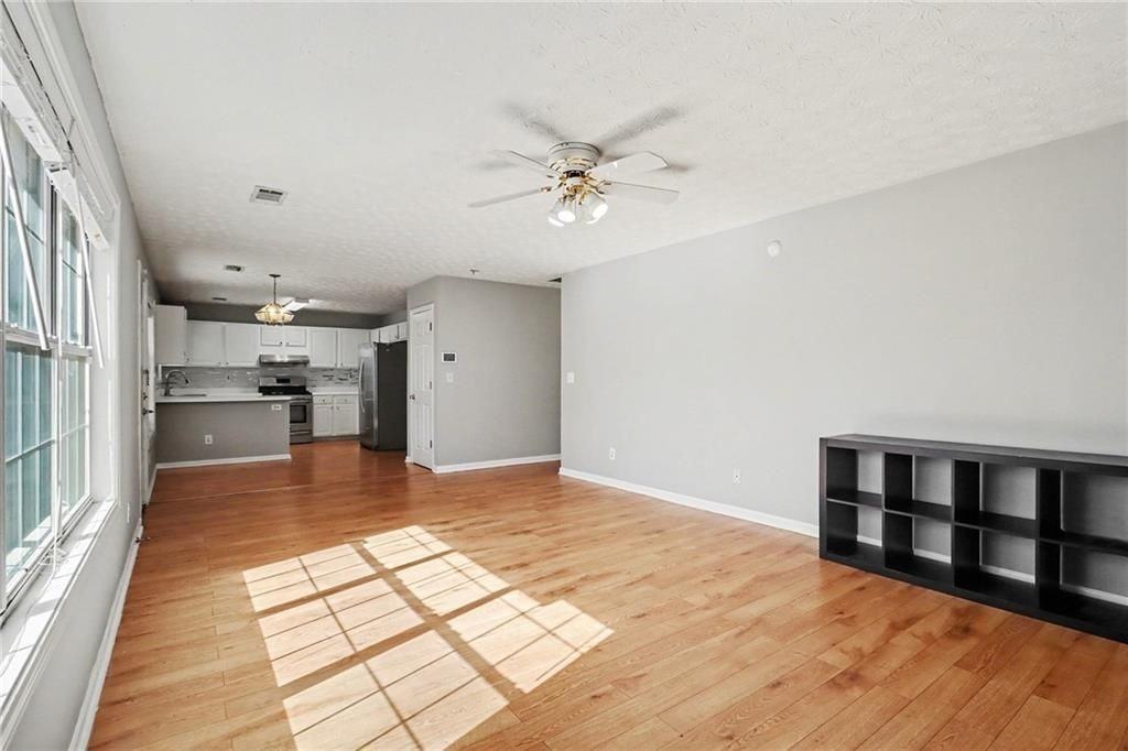 2290 Berkeley Cove Ct - Photo 3 of 30