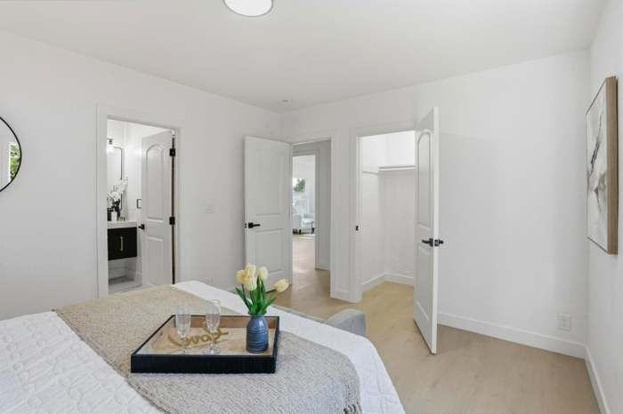 112 S Cragmont Ave - Photo 5 of 21