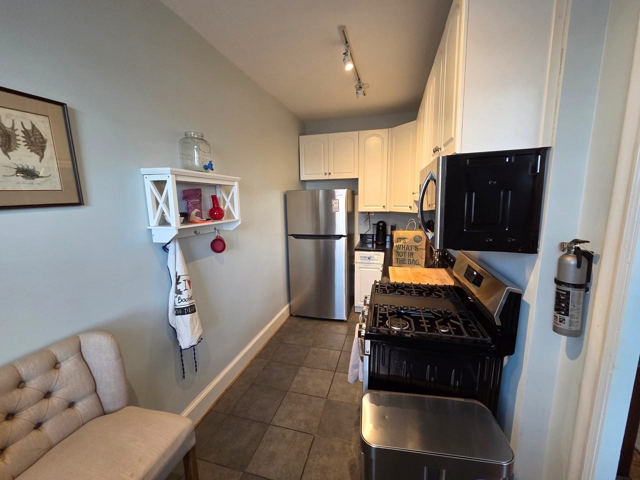 3010 Wisconsin Ave Nw #309 - Photo 5 of 13