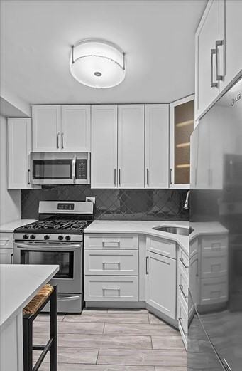 2575 Palisade Ave #2J