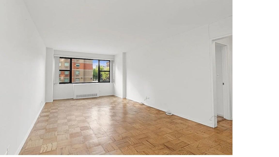 115 E 9th St #3D - Photo 2 of 5