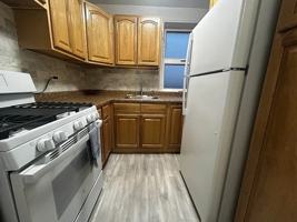 featured image of 9430 Ridge Blvd #1E