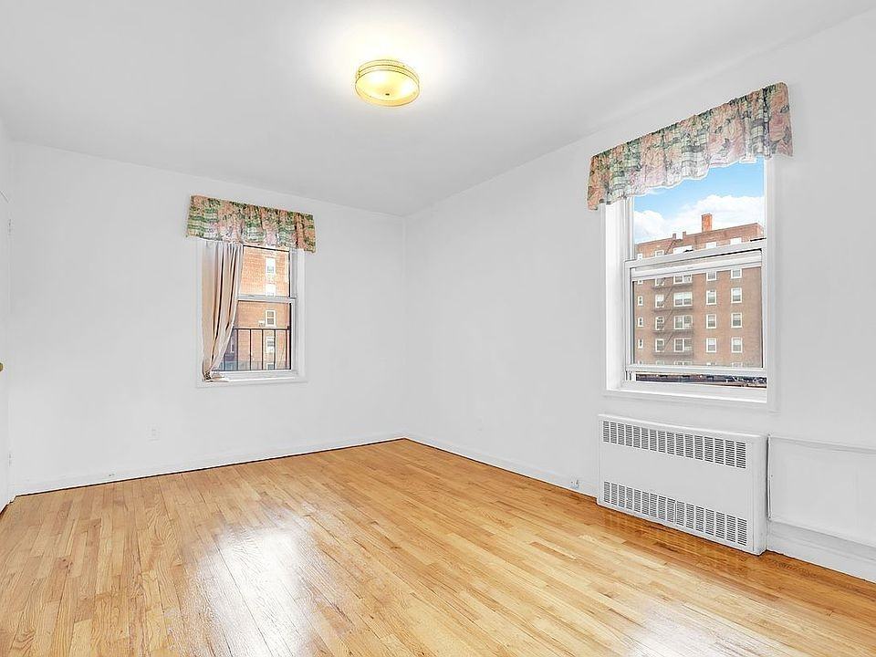 2621 Union St #2FQ - Photo 5 of 9