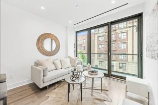 3037 32nd St #4B - Photo 1 of 1