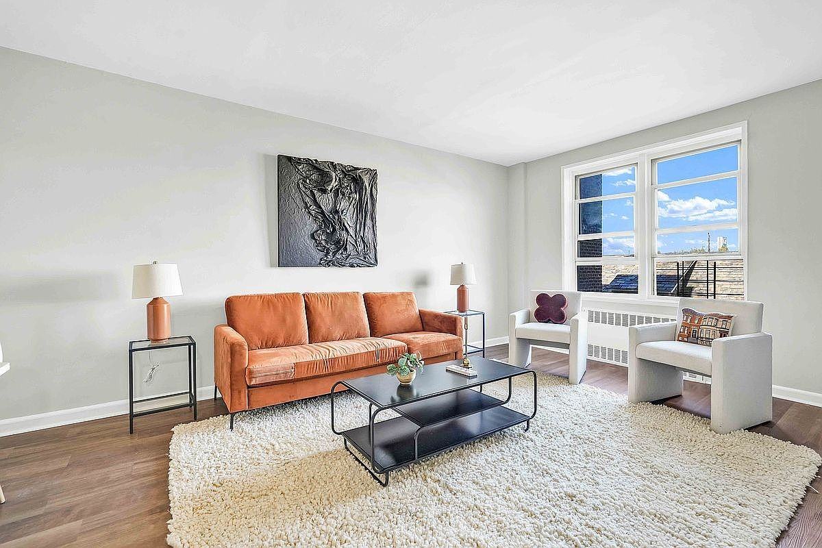 3335 81st St #2B - Photo 7 of 11