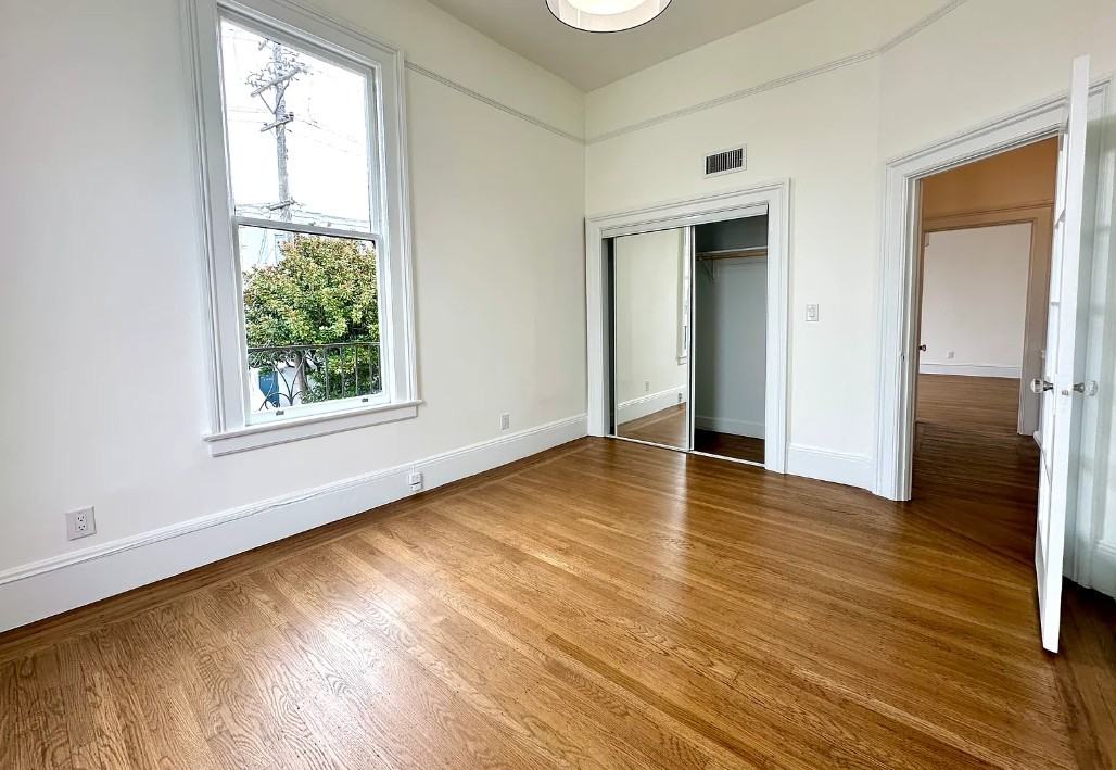 3013 Laguna St - Photo 6 of 9