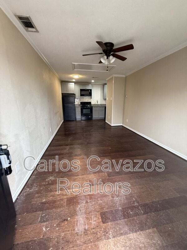 Sylvan Dr #B - Photo 3 of 16