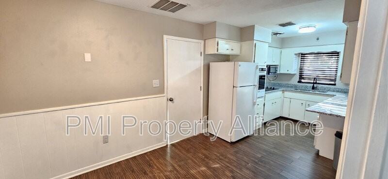 5935 Antilla Dr - Photo 6 of 19