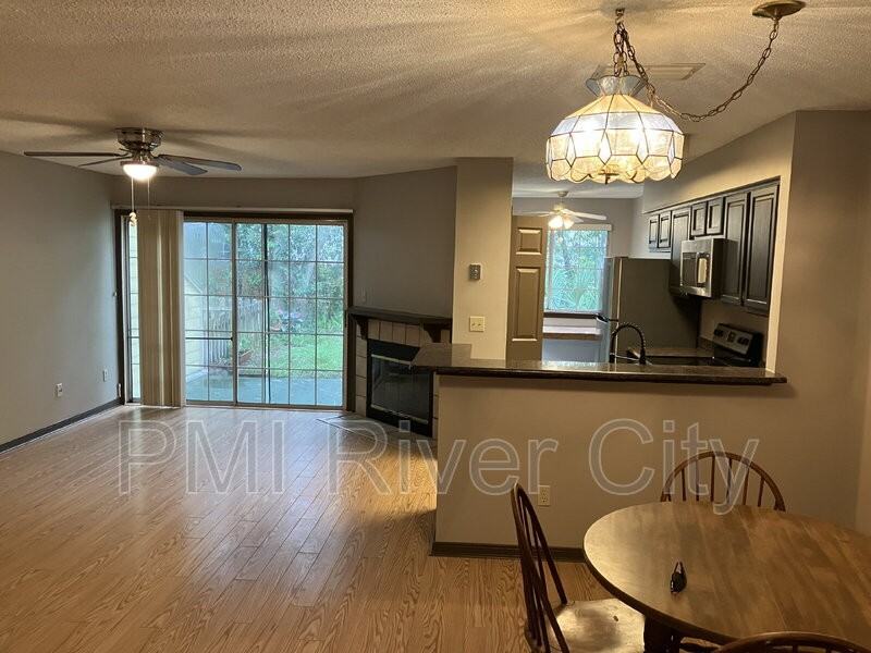 1539 Summer Sands Dr - Photo 3 of 11