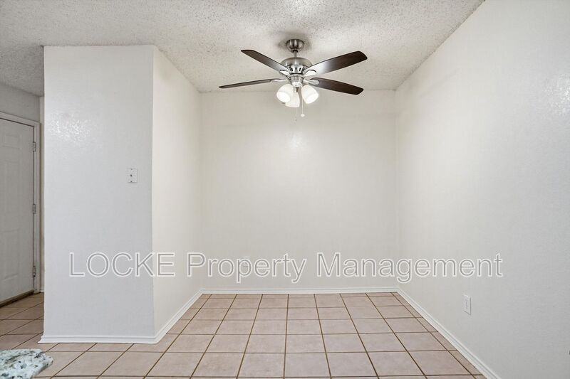 10259 Aurora Dr - Photo 7 of 14