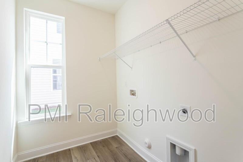 2001 Seford Dr - Photo 7 of 30