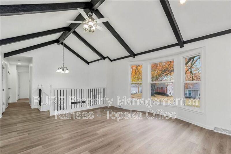 12908 W 102nd St - Photo 2 of 22