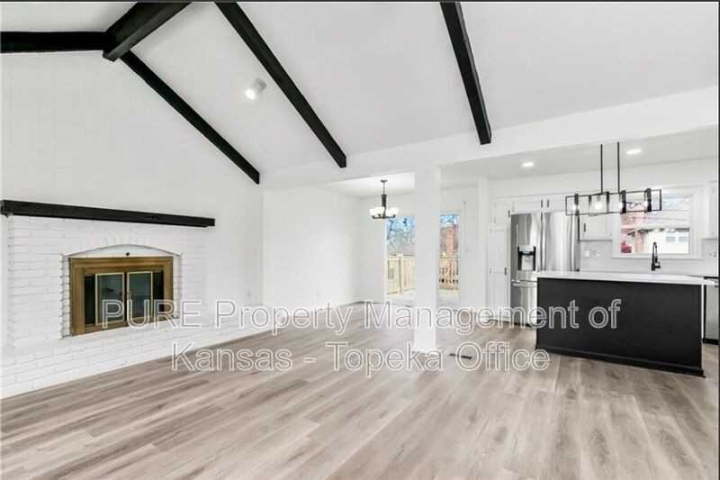 12908 W 102nd St - Photo 3 of 22