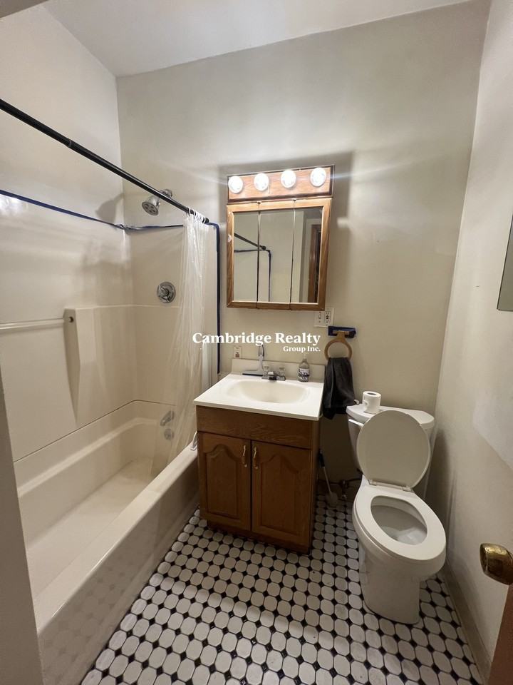 346 Faneuil St #2T - Photo 5 of 10