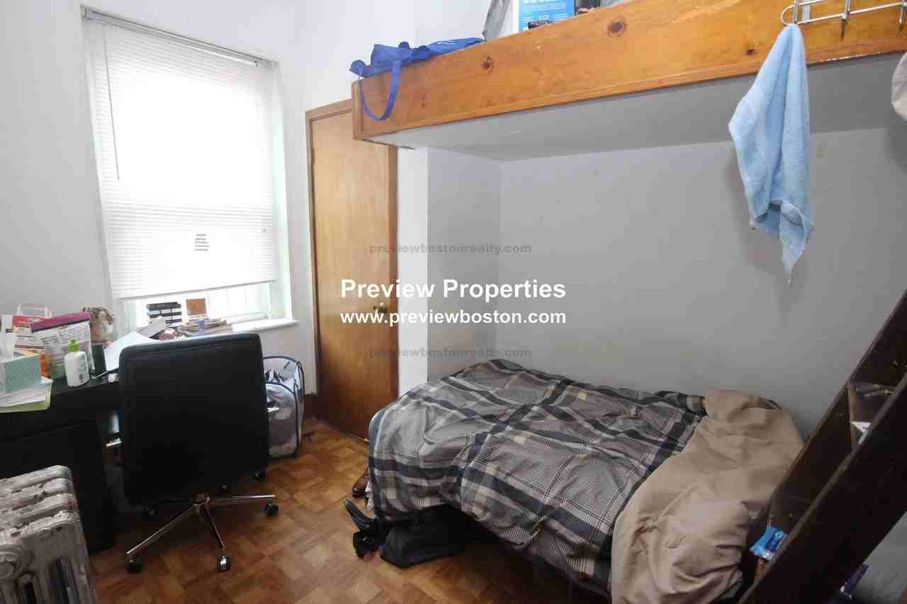 Aberdeen St #6P - Photo 3 of 8