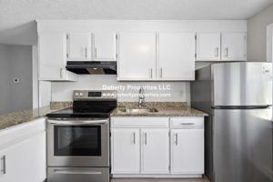 featured image of 21 Horne St #18