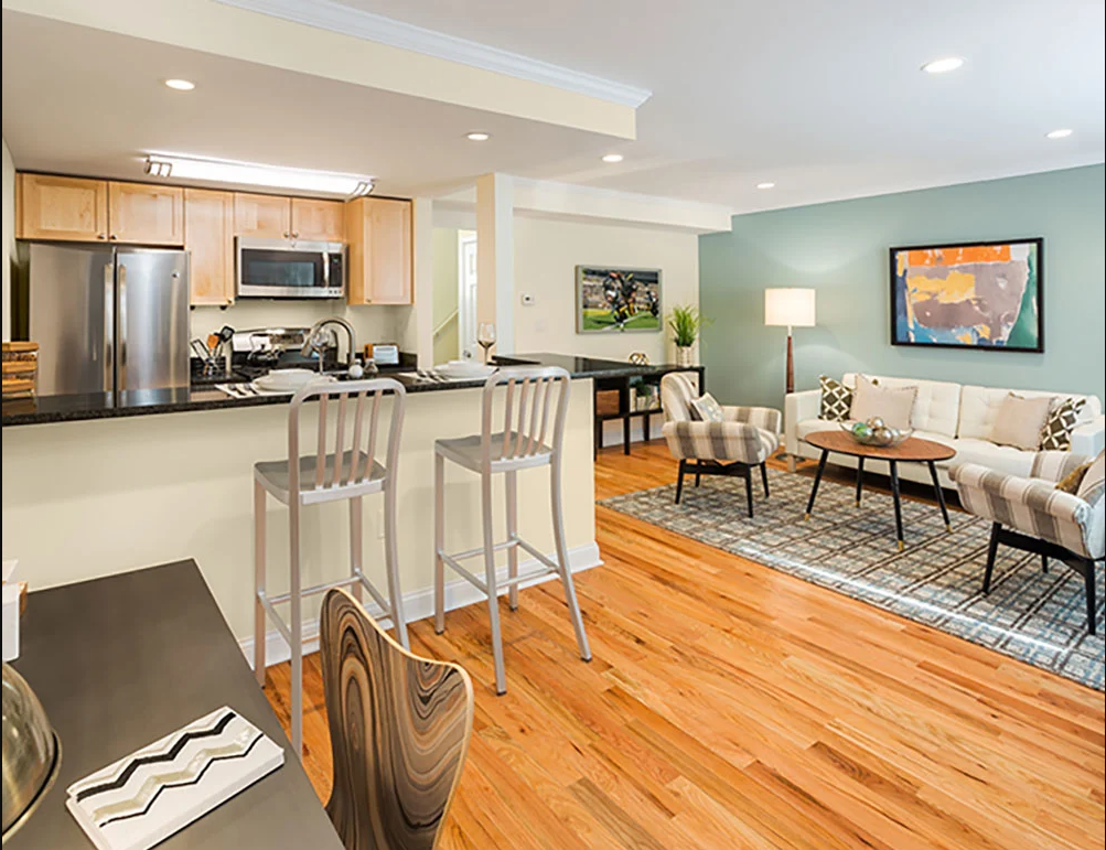 196 Sherman Rd - Photo 2 of 9