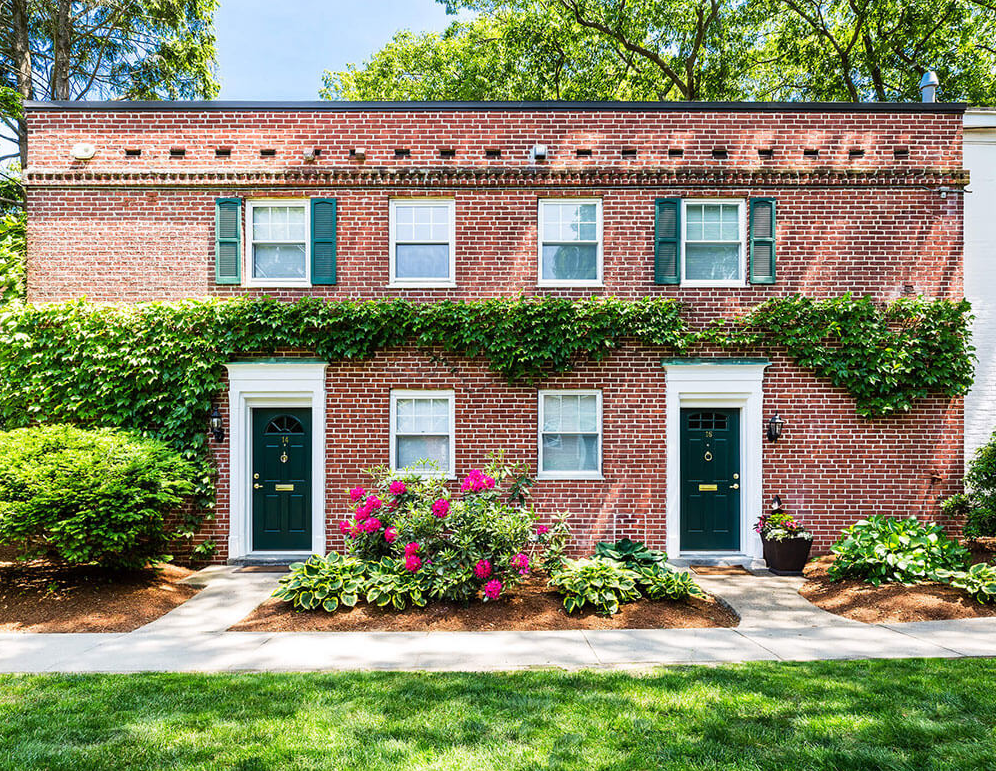 196 Sherman Rd - Photo 7 of 9