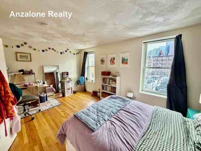 29 Cooper St #4 - Photo 7 of 19