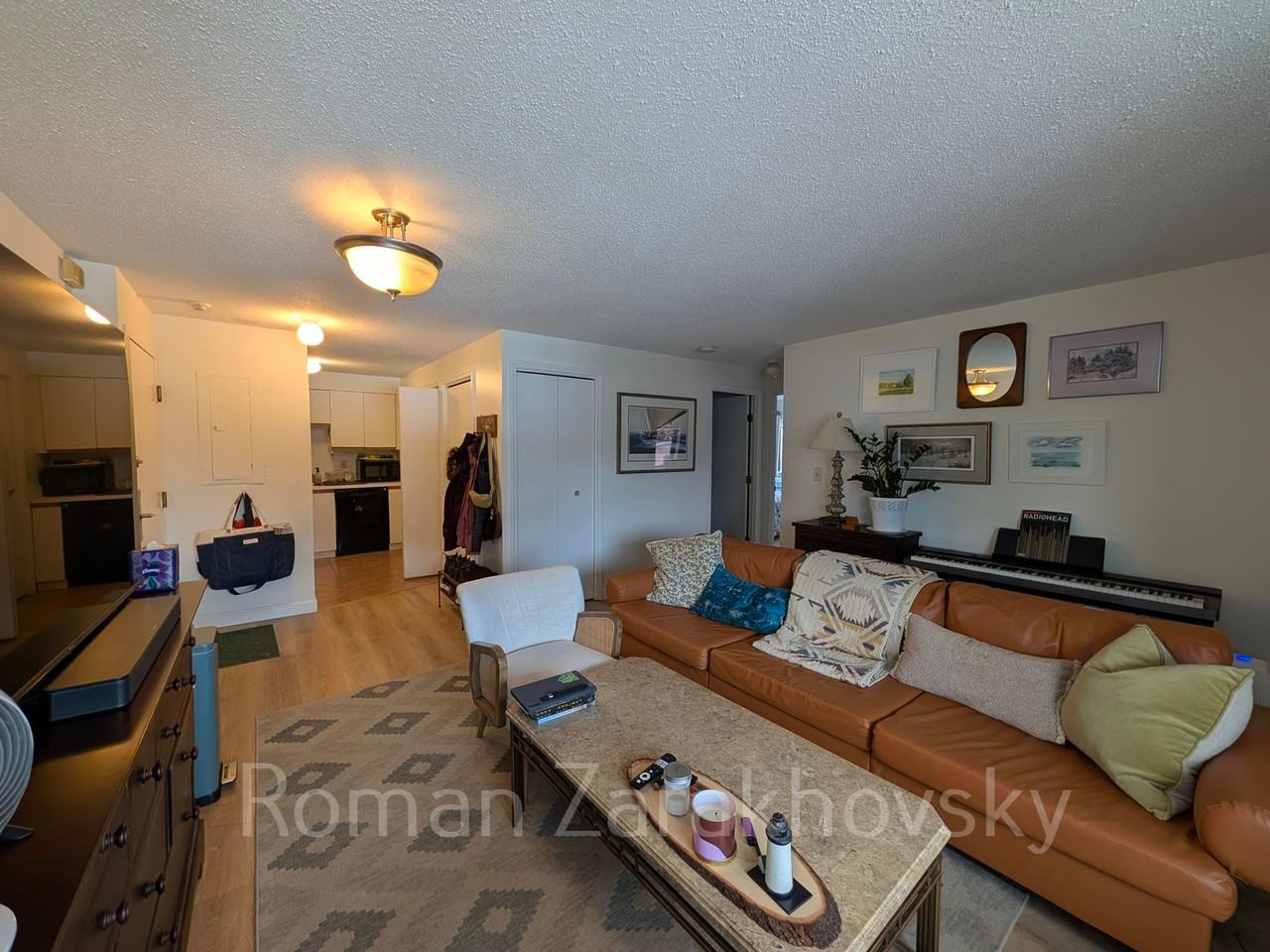 23 Webster Ave #402A - Photo 3 of 20