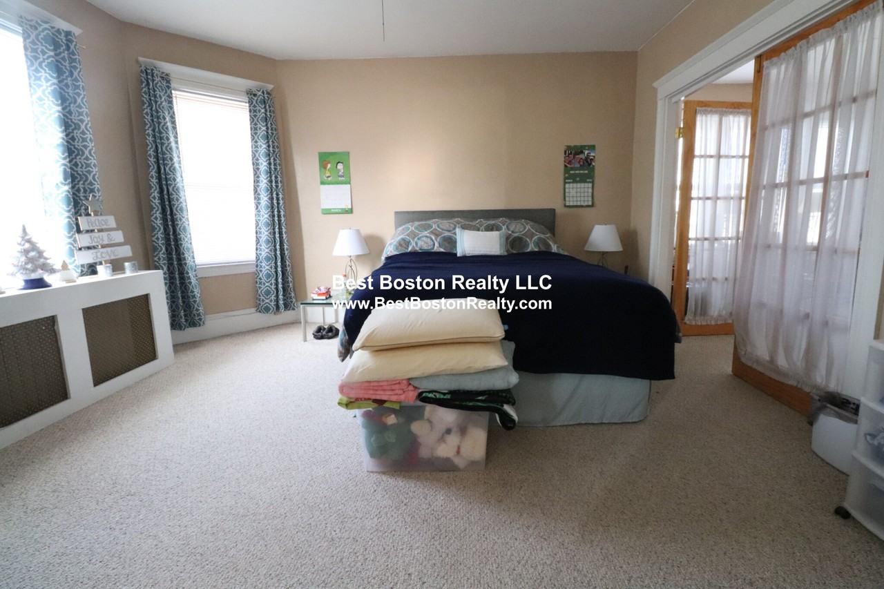 338 Main St #2 - Photo 5 of 9