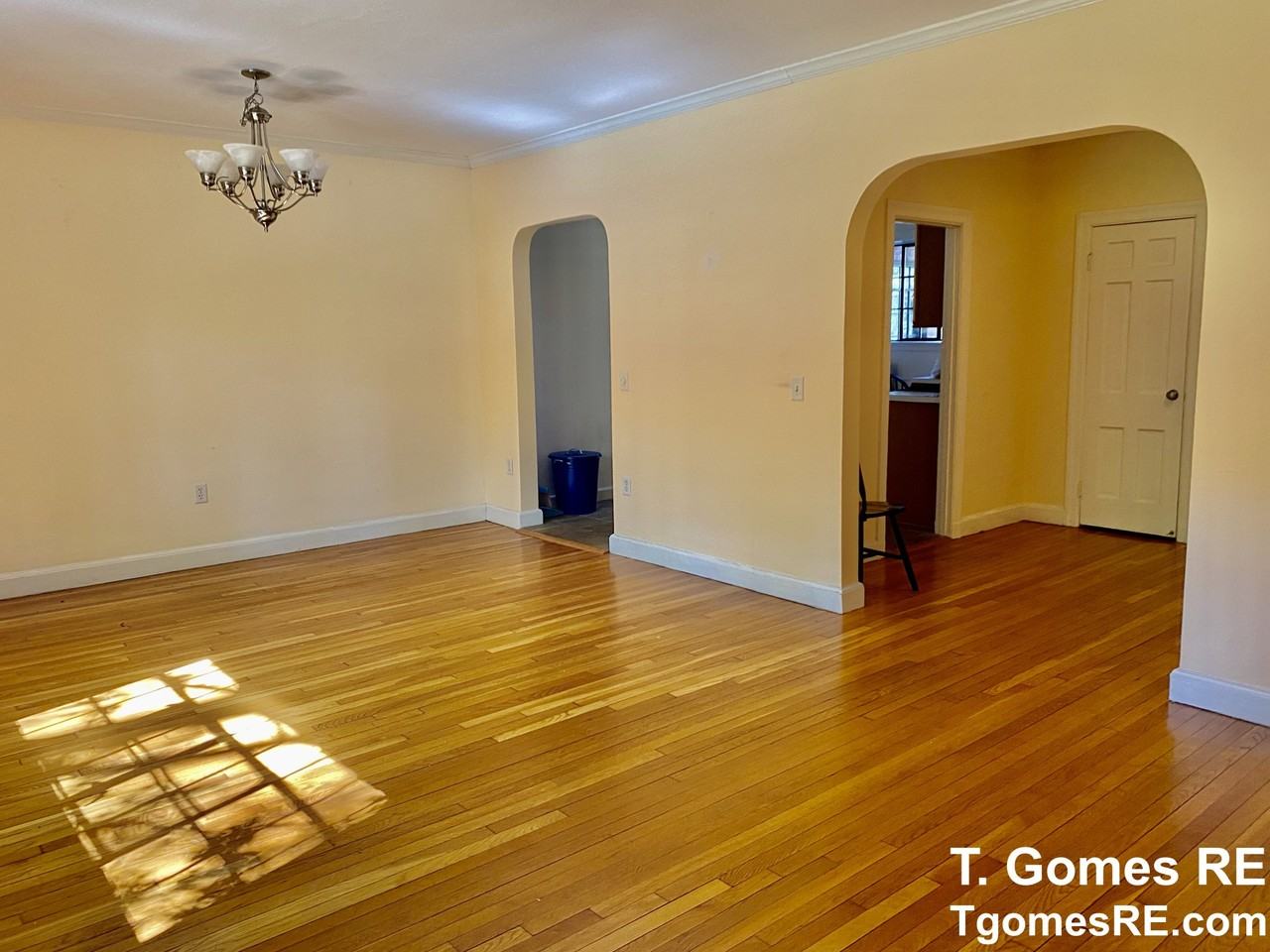 112 Sewall Ave #1 - Photo 4 of 13