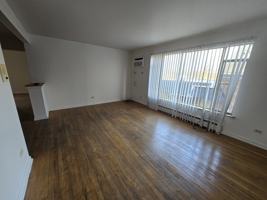 featured image of 1928 Hickory Rd #1N