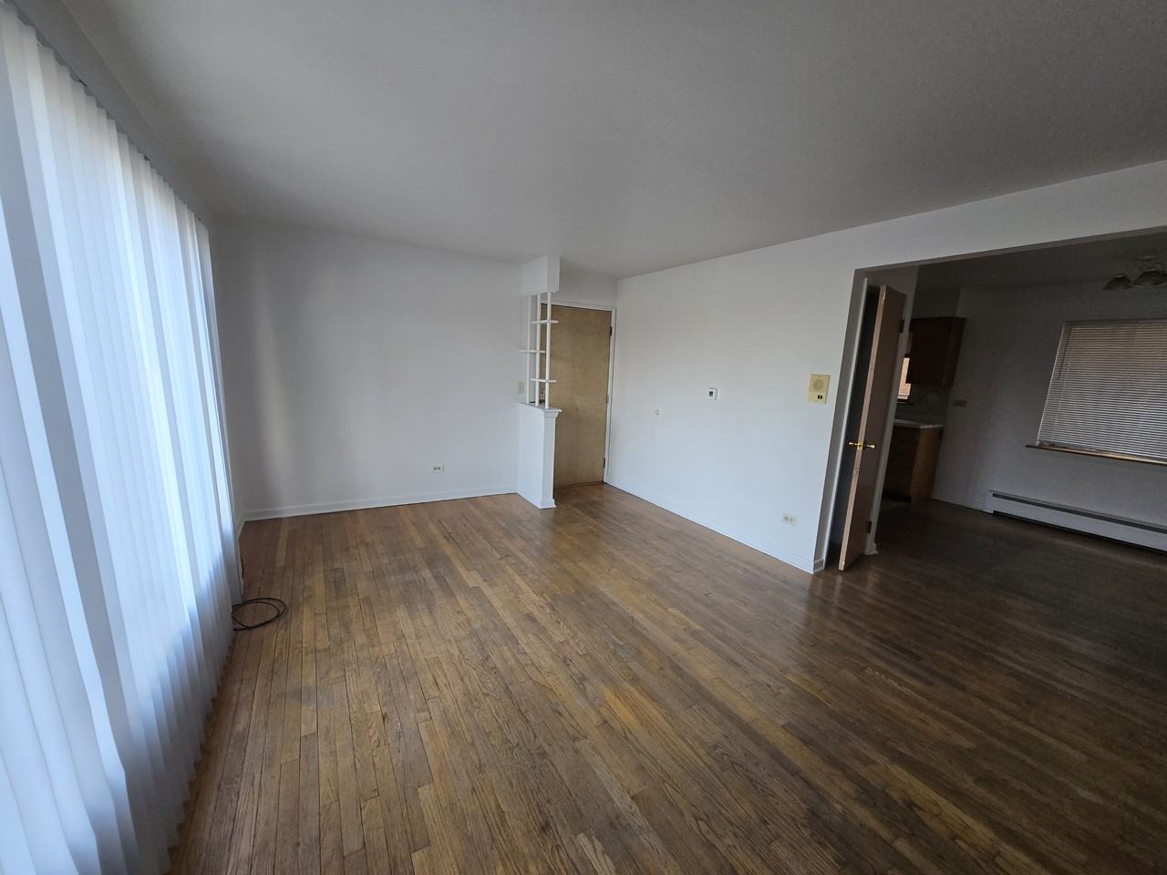 1928 Hickory Rd #1N - Photo 2 of 11