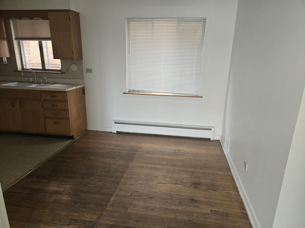 1928 Hickory Rd #1N - Photo 3 of 11