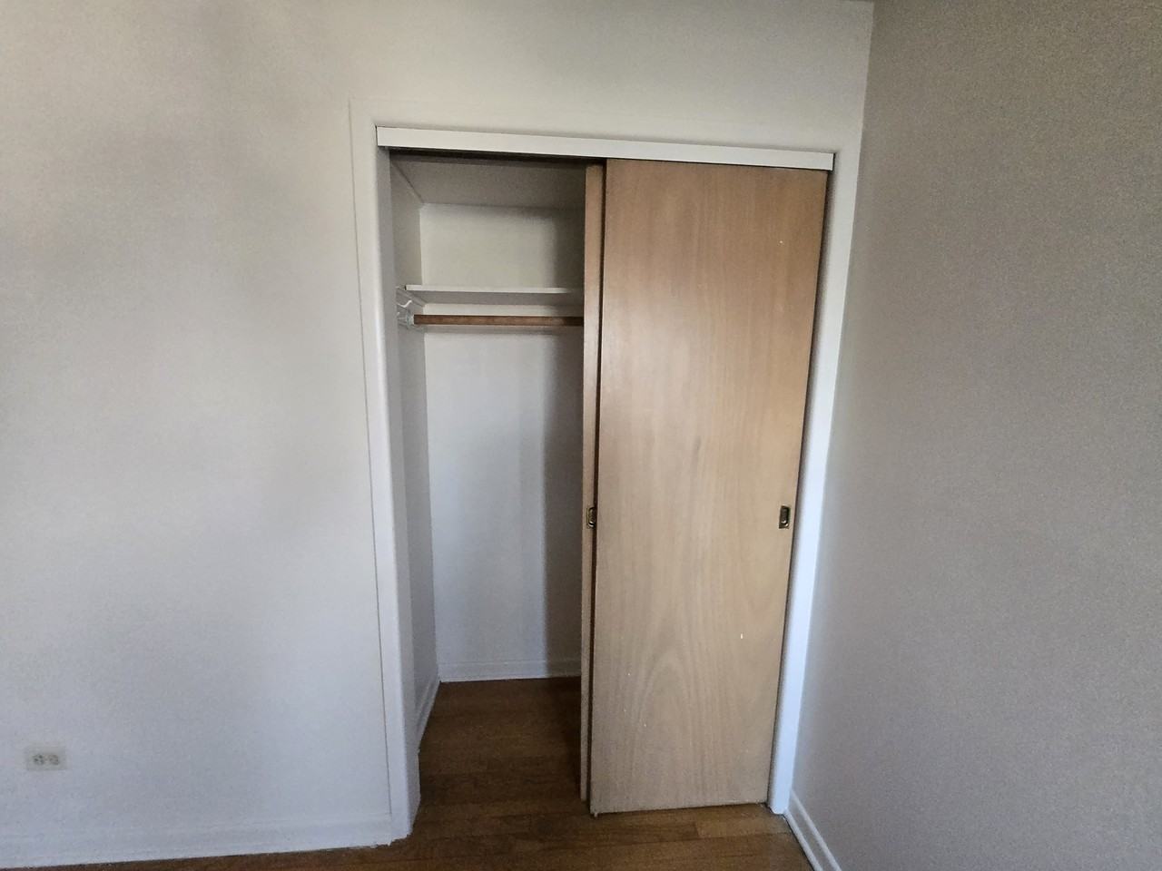 1928 Hickory Rd #1N - Photo 7 of 11