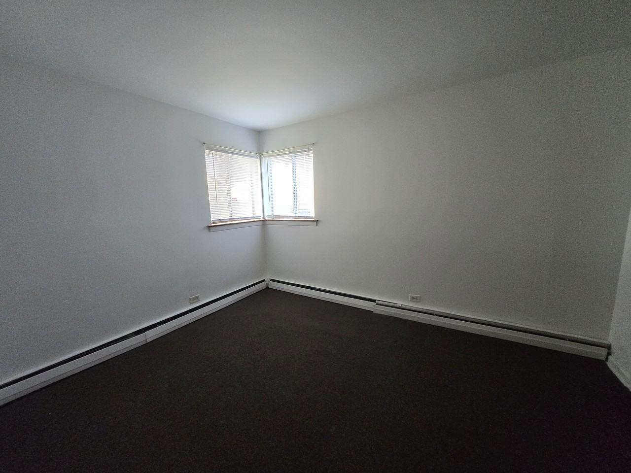 1928 Hickory Rd #GN - Photo 3 of 9