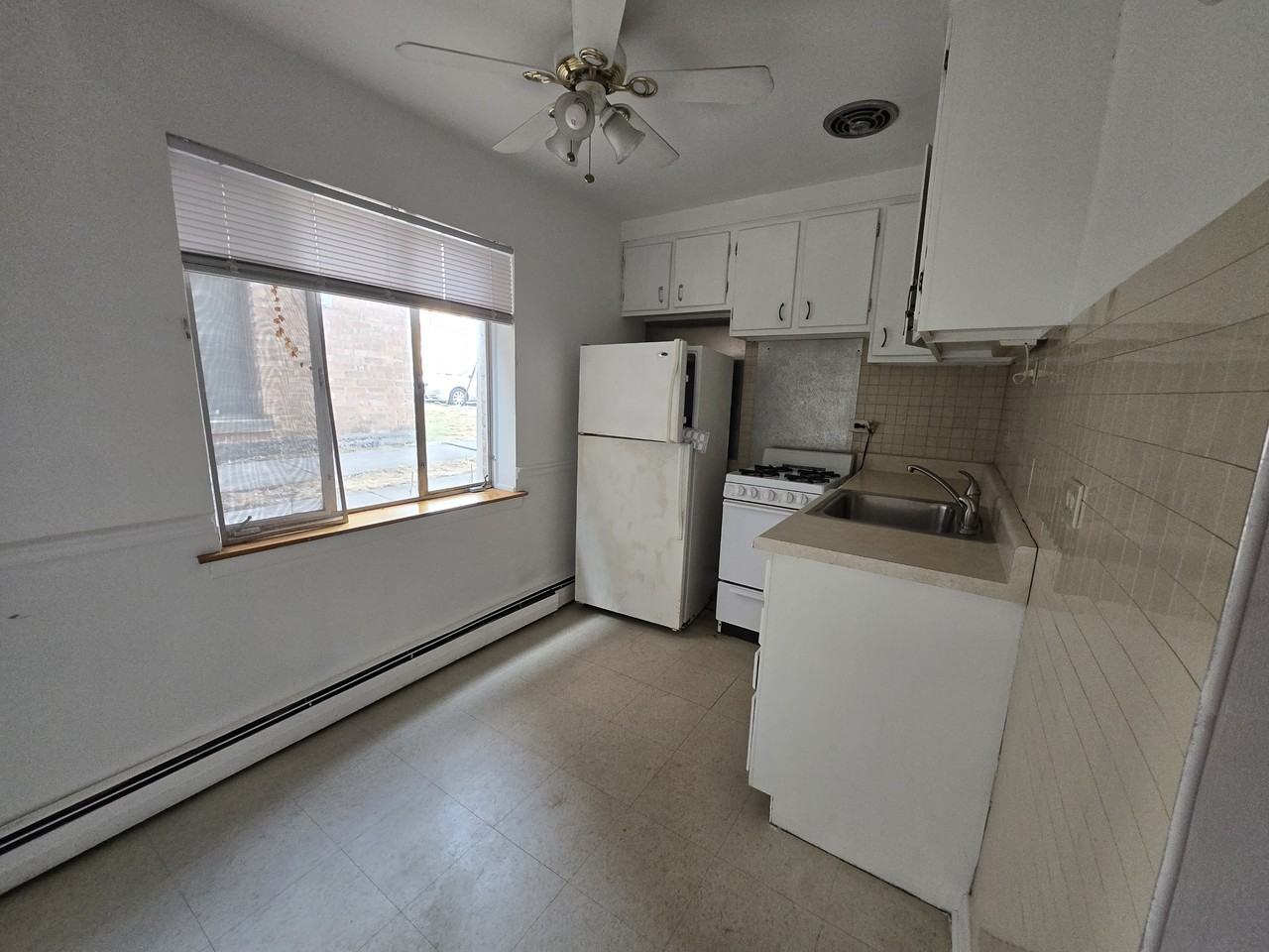 1928 Hickory Rd #GN - Photo 5 of 9