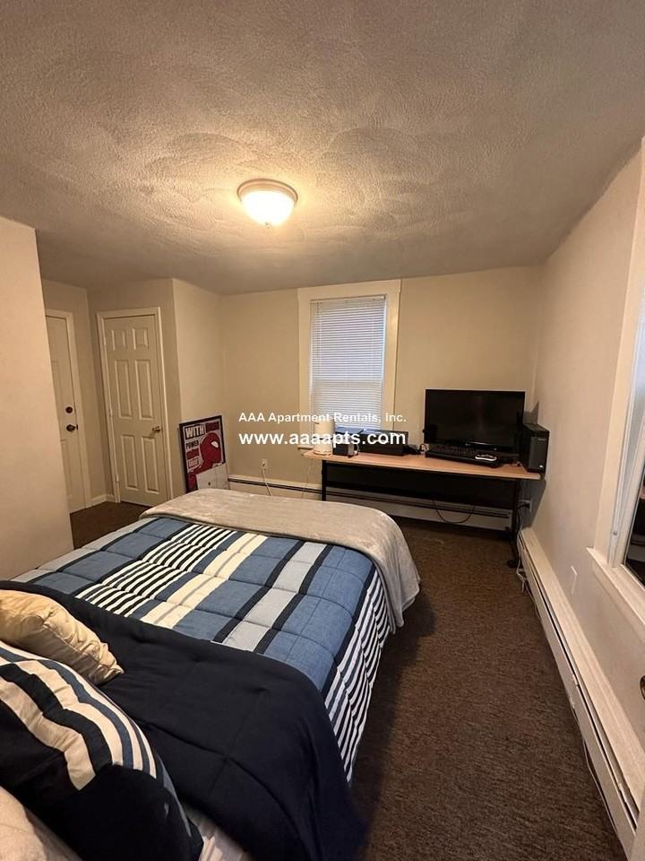 Hamilton St #4 - Photo 5 of 5