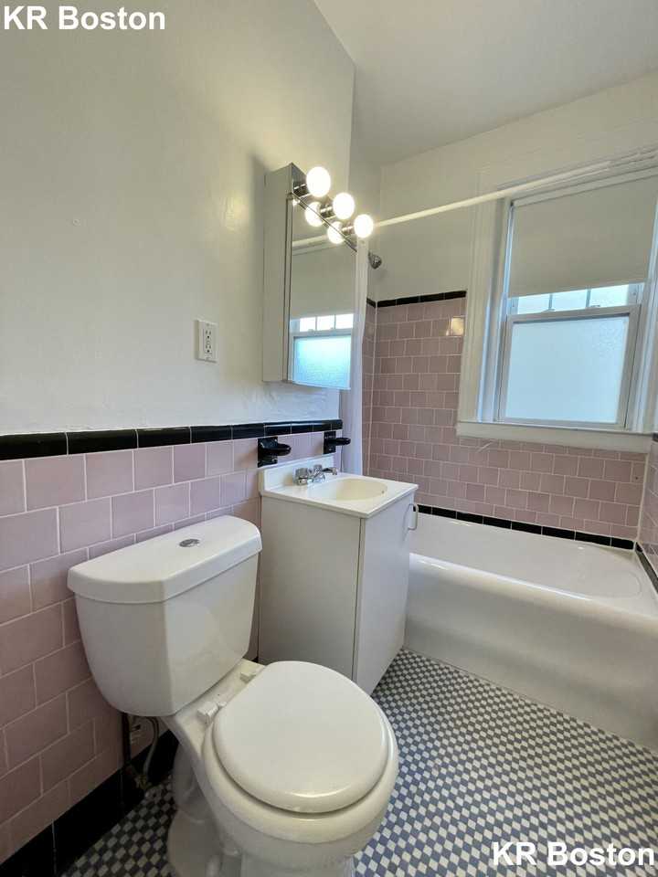 Kilsyth Rd #22 - Photo 5 of 32