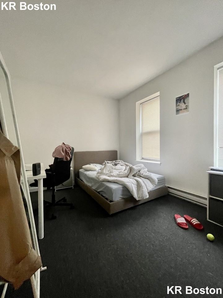 Columbus Ave #3 - Photo 4 of 32