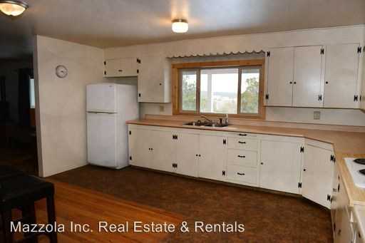 4 Andrew Ln - Photo 2 of 16