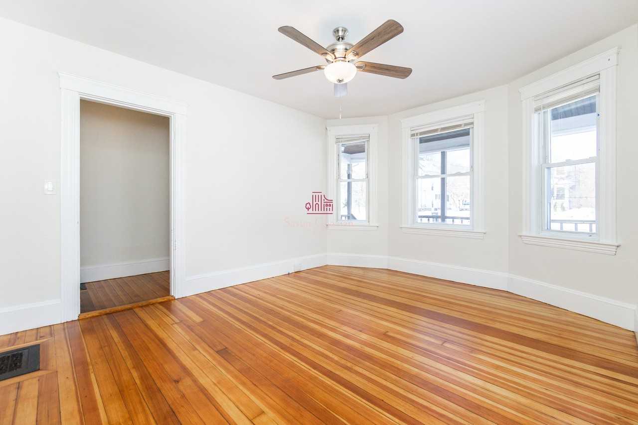 359 Concord St #1 - Photo 2 of 33