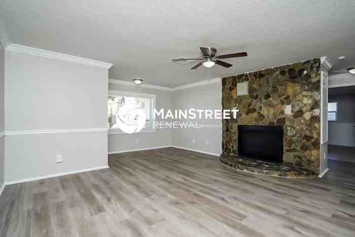 5520 Bay Blvd - Photo 3 of 16