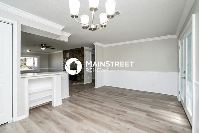 5520 Bay Blvd - Photo 5 of 16