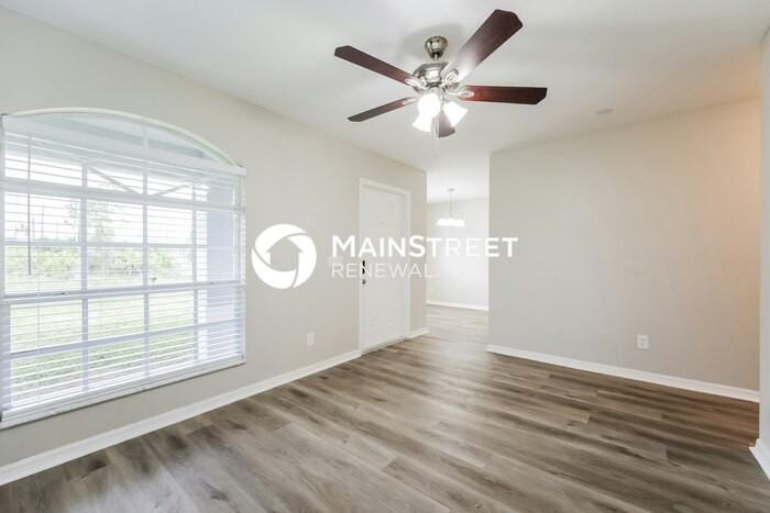 1018 Garnet Ave - Photo 4 of 14