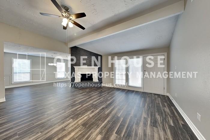 1213 Seabrook Dr - Photo 6 of 23