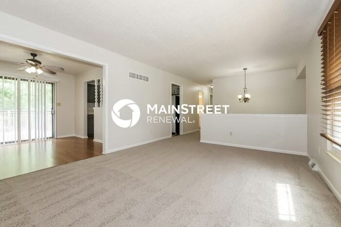 509 Ne Shiloh Cir - Photo 3 of 17