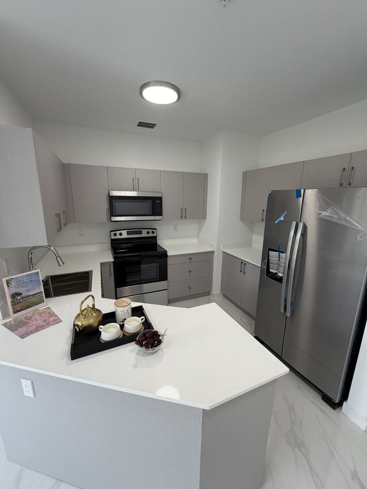 2328 E 4th Ave #221 - Photo 7 of 8