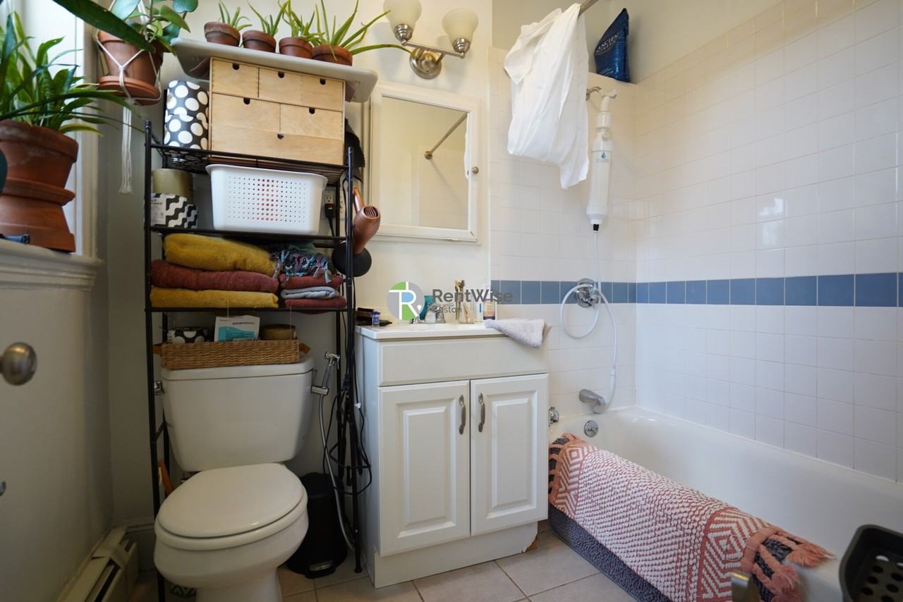 74 Brainerd Rd #14 - Photo 5 of 10