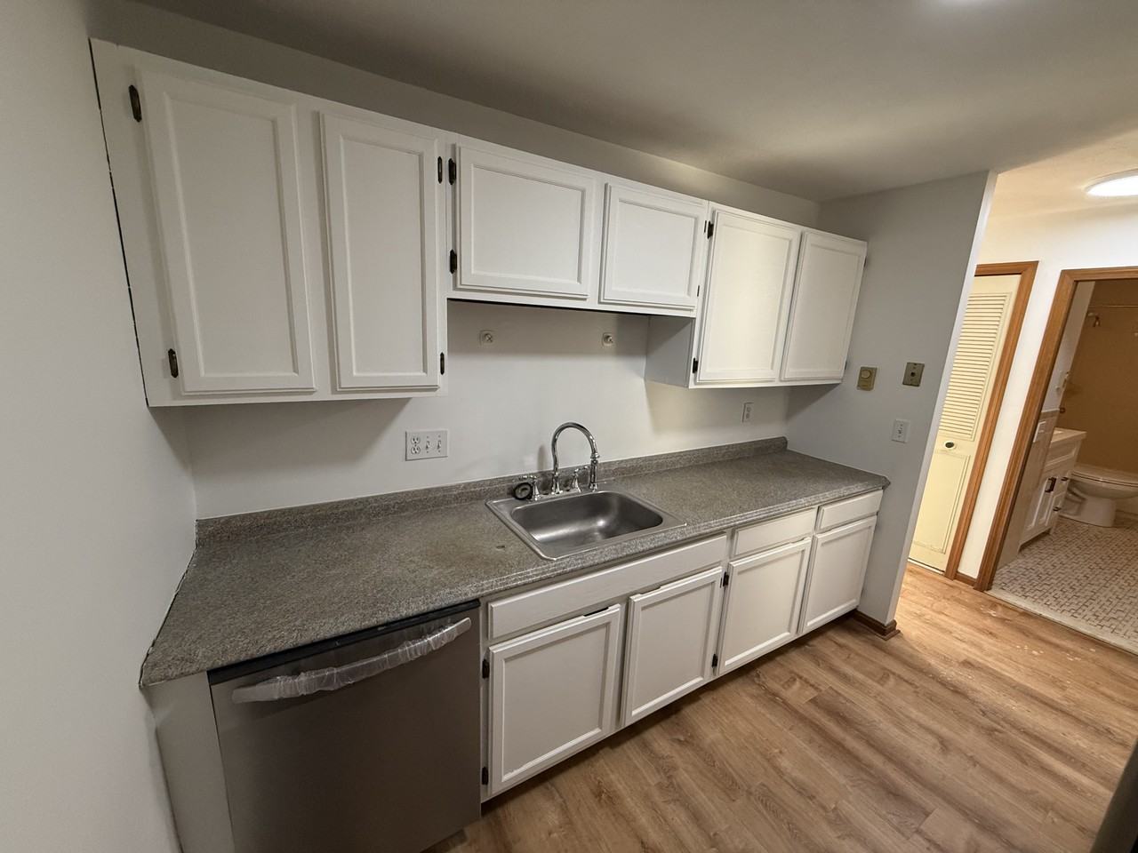 118 John St #8 - Photo 5 of 16