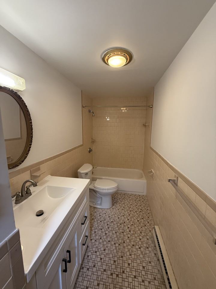 118 John St #8 - Photo 7 of 16