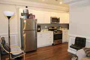 featured image of 34 Circuit St #3