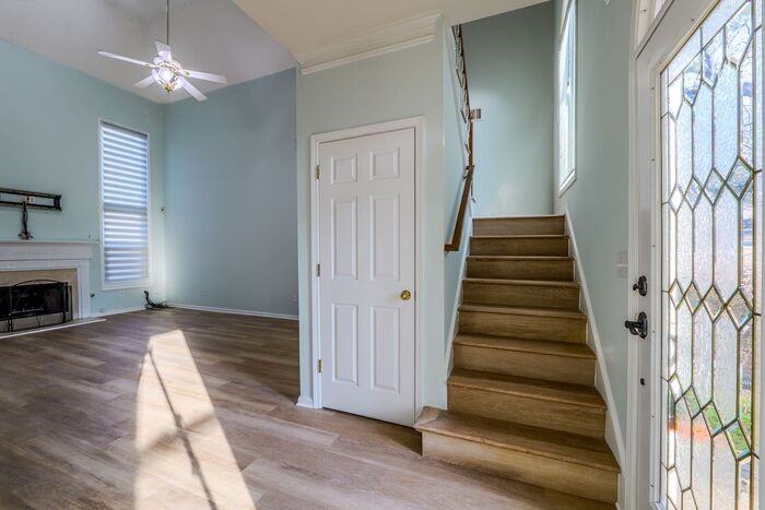 3890 Cherry Ridge Walk - Photo 7 of 33