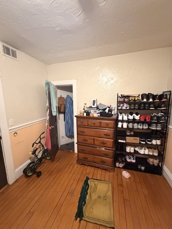 75 Intervale St #4 - Photo 6 of 10